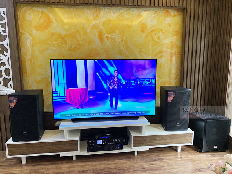 Dàn karaoke gia đình anh Thắng h4