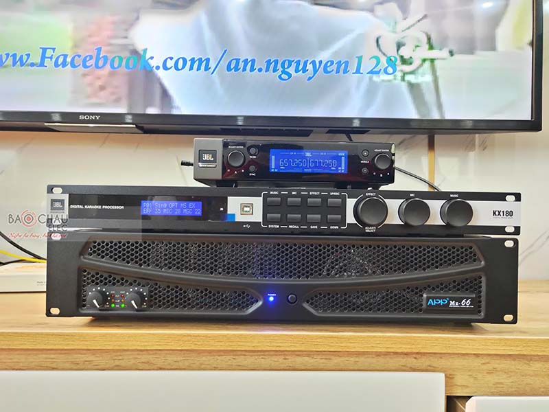 D&agrave;n karaoke gia đ&igrave;nh anh Thanh