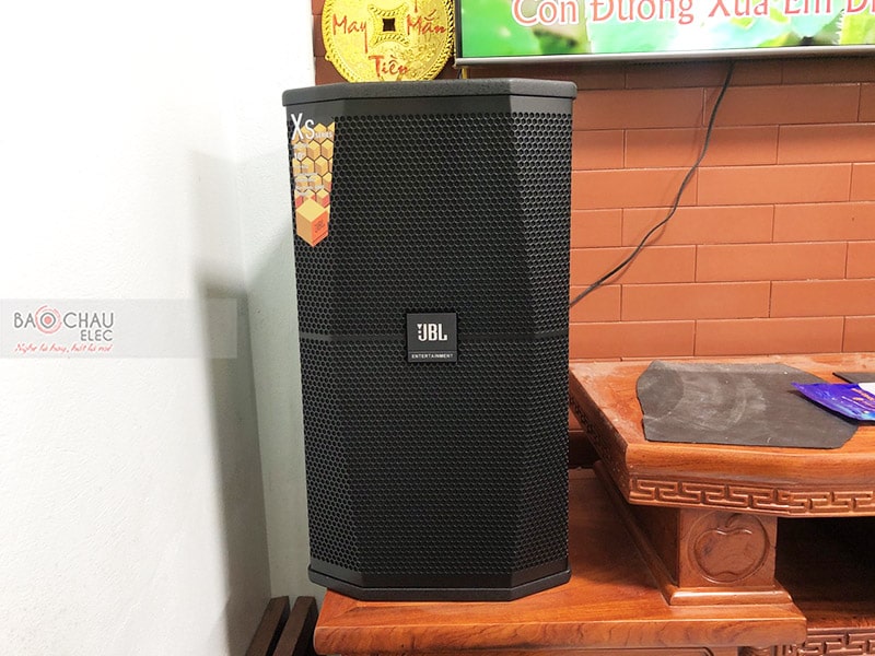 Dàn karaoke gia đình anh Tiến