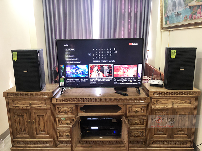 Dàn karaoke gia đình anh Tiến h4