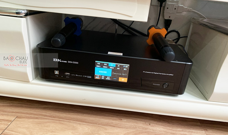 Digital Karaoke Power Amplifier BKSound DKA 5500 (K&egrave;m micro kh&ocirc;ng d&acirc;y)