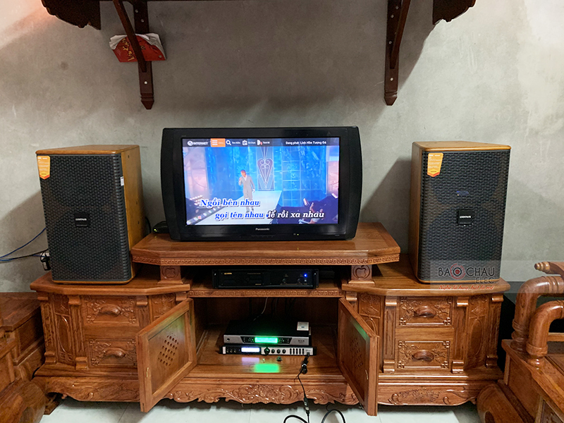 D&agrave;n karaoke gia đ&igrave;nh chị H&agrave; tại Thường T&iacute;n &ndash; HN