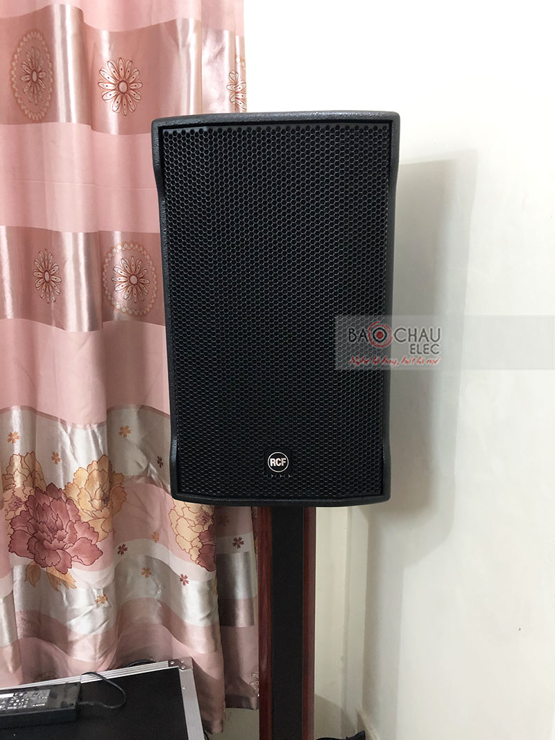 Dàn karaoke gia đình chị Hanh h2