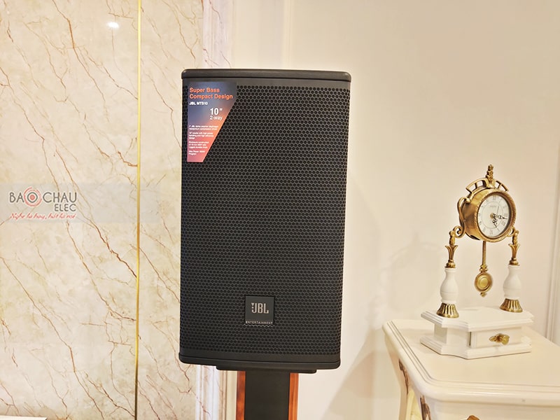 Dàn karaoke gia đình chị Hiền 