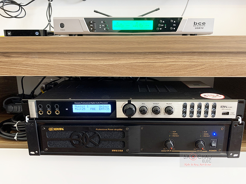 D&agrave;n karaoke gia đ&igrave;nh chị Hương h4