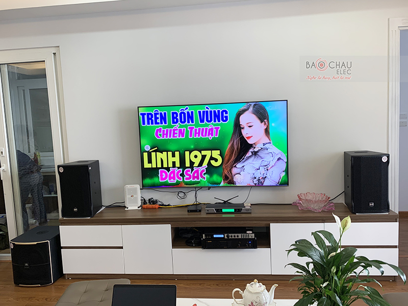 D&agrave;n karaoke gia đ&igrave;nh chị Hương h5