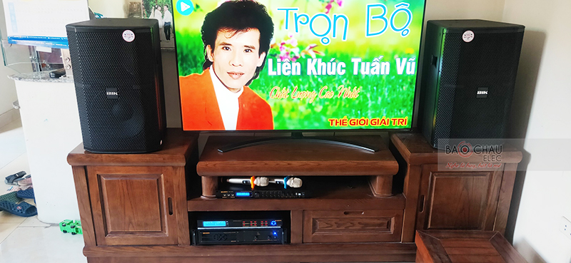 D&agrave;n karaoke gia đ&igrave;nh chị Nguyệt h5