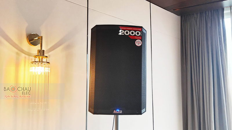 Dàn karaoke gia đình chị Nhung h1