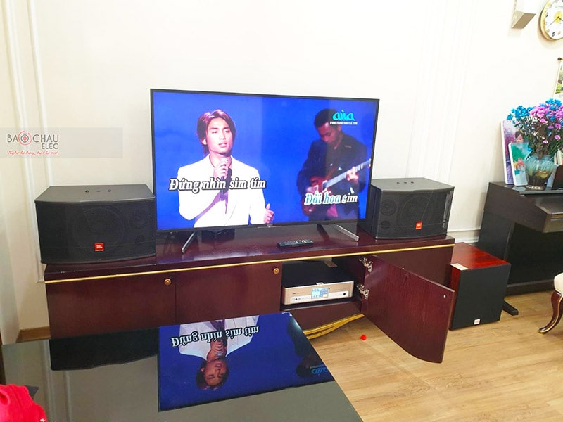 Dàn karaoke gia đình chị Nhung 