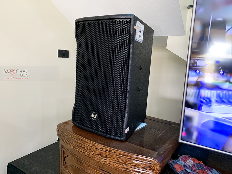 Dàn karaoke gia đình chị Vui h1