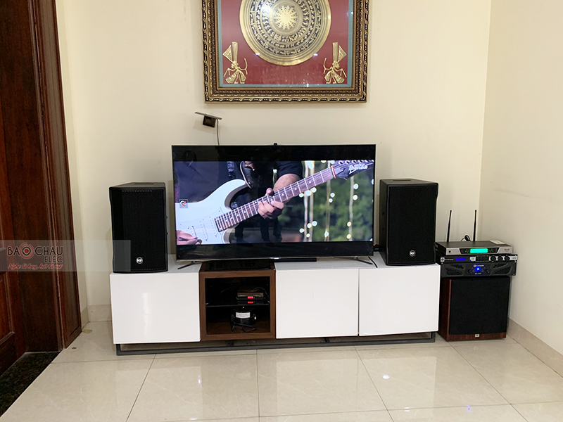 Dàn karaoke gia đình chú Thúy h4