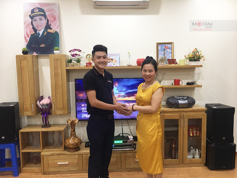D&agrave;n karaoke gia đ&igrave;nh c&ocirc; Lại h7