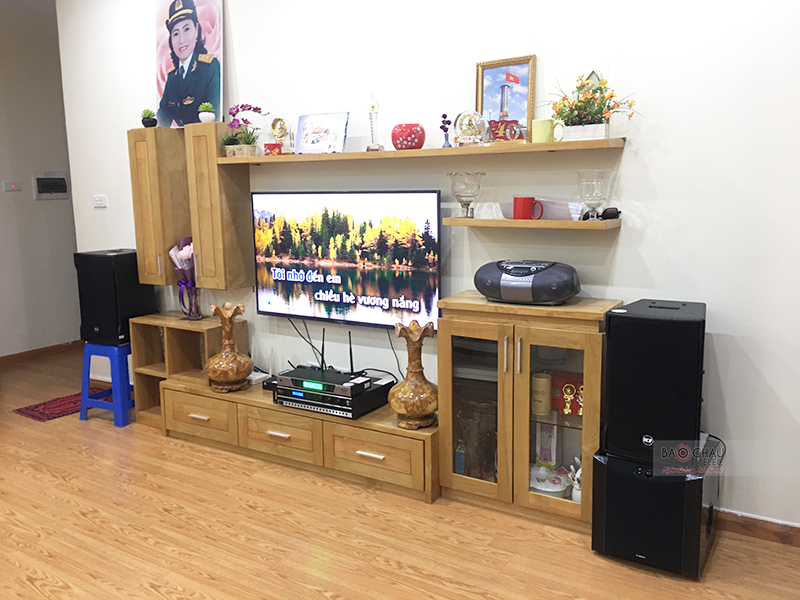 D&agrave;n karaoke gia đ&igrave;nh c&ocirc; Lại h6