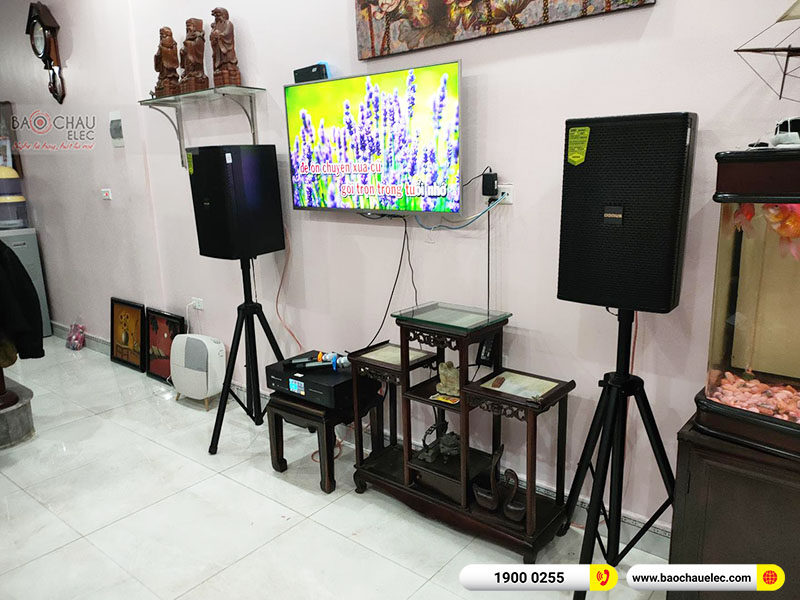 Dàn karaoke gia đình cô Phương