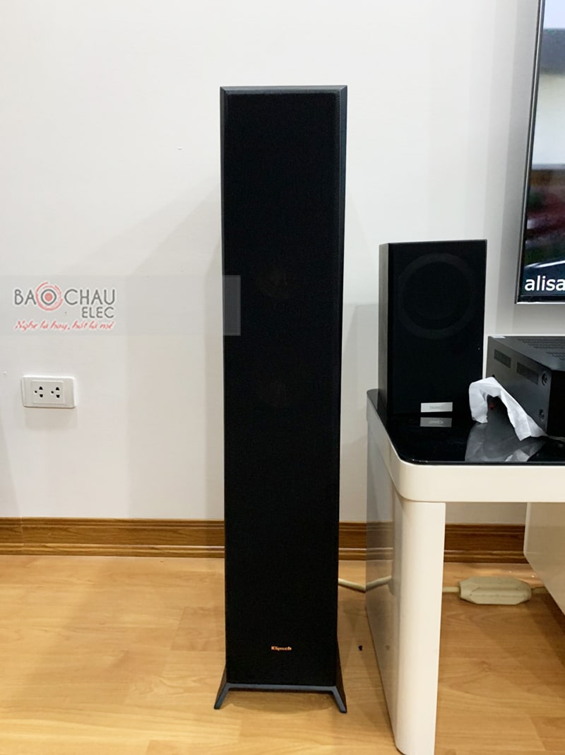 Dàn nghe nhạc gia đình anh Ngọc