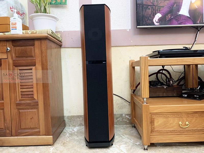 Dàn nghe nhạc gia đình anh Lợi