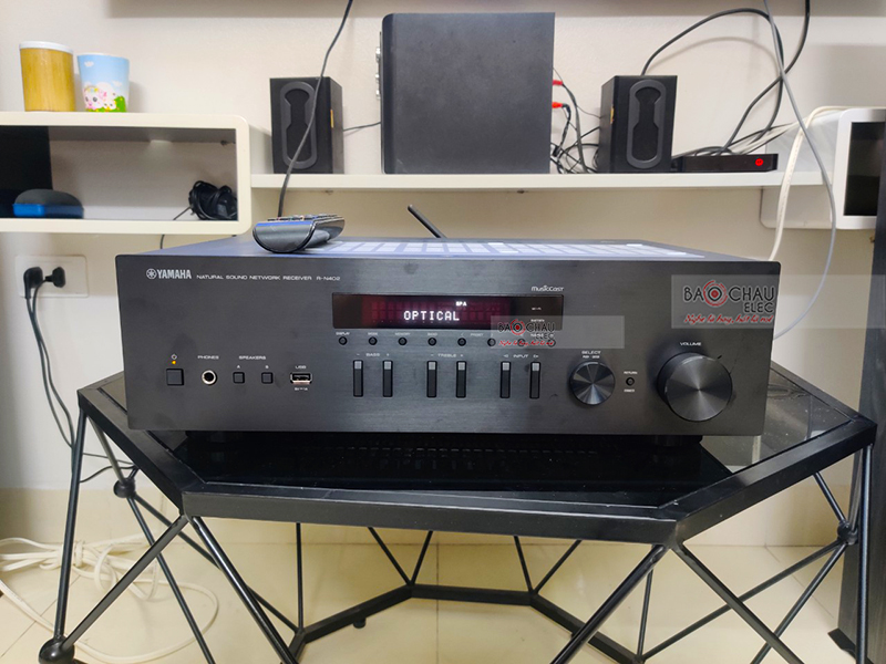 Amply Yamaha R N402