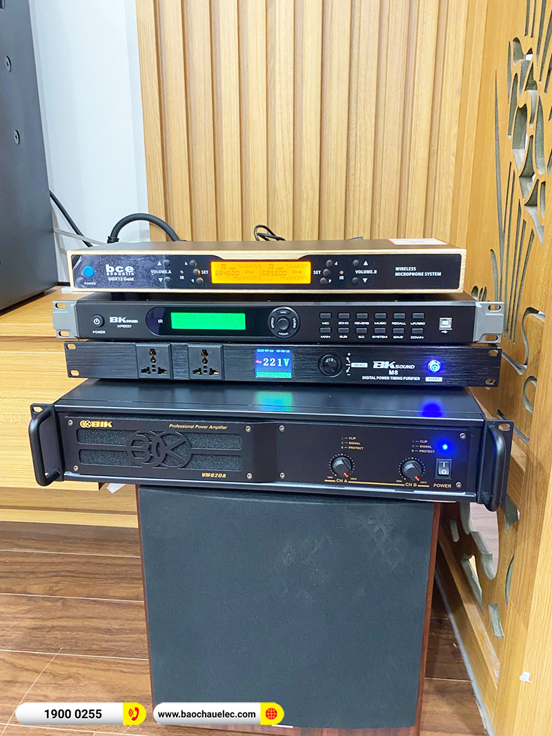 Lắp đặt dàn karaoke trị giá khoảng 50 triệu cho anh Thu tại Hà Nội (BMB 1210SE, VM620A, KP500, JBL A100P, UGX12 Gold, BKSound M8) 