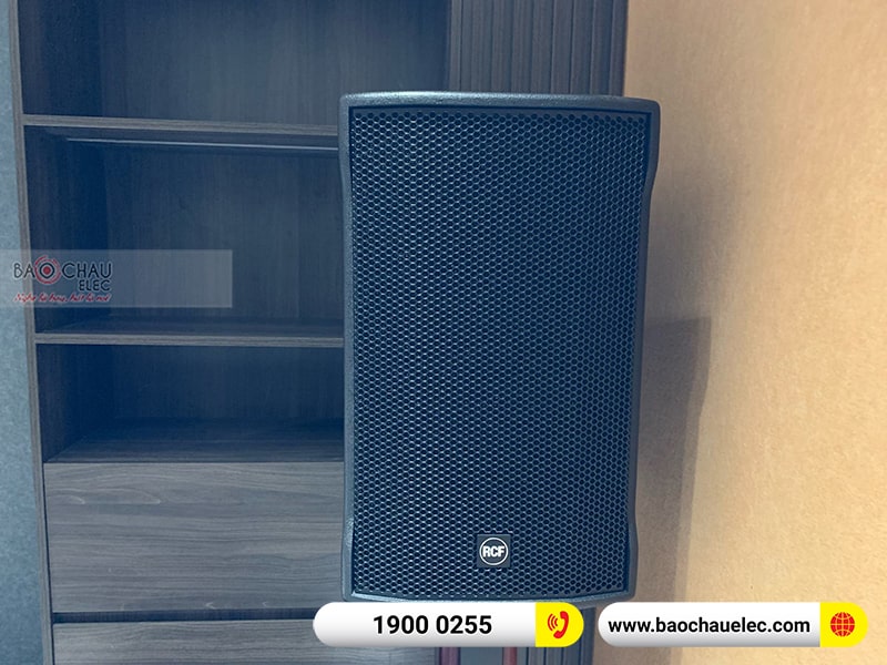 Dàn karaoke gia đình chị Thảo