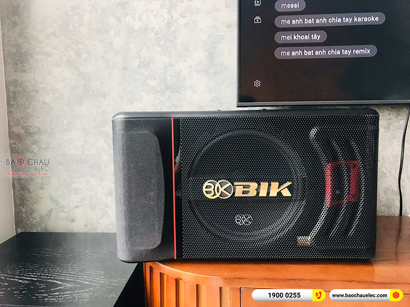 Dàn karaoke gia đình anh Tài