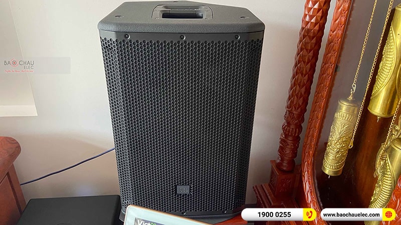 Dàn karaoke gia đình cô Ngoan