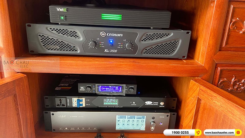 Dàn karaoke gia đình cô Ngoan
