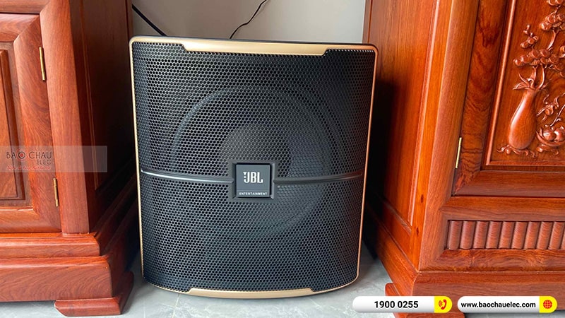 Dàn karaoke gia đình cô Ngoan