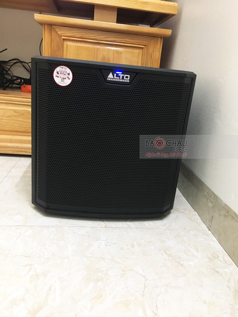 Dàn karaoke gia đình anh Cường h4