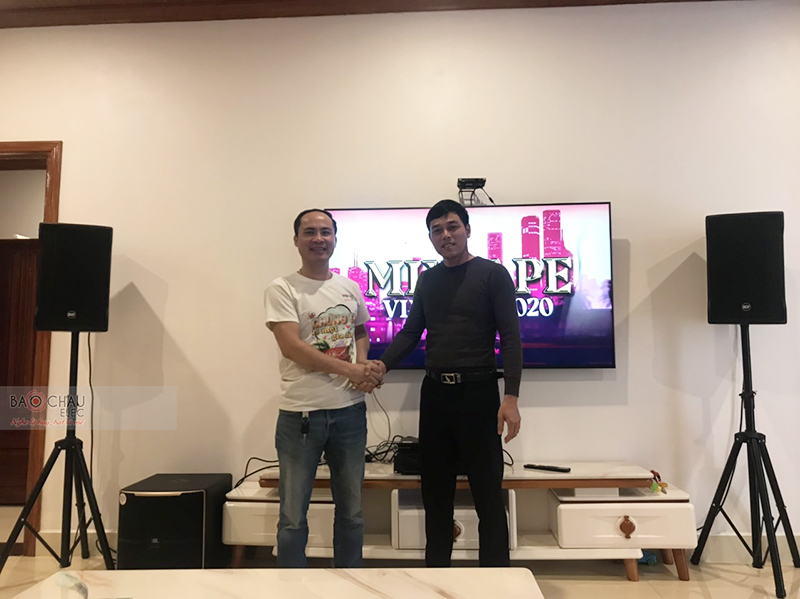 Dàn karaoke gia đình anh Thắng h5