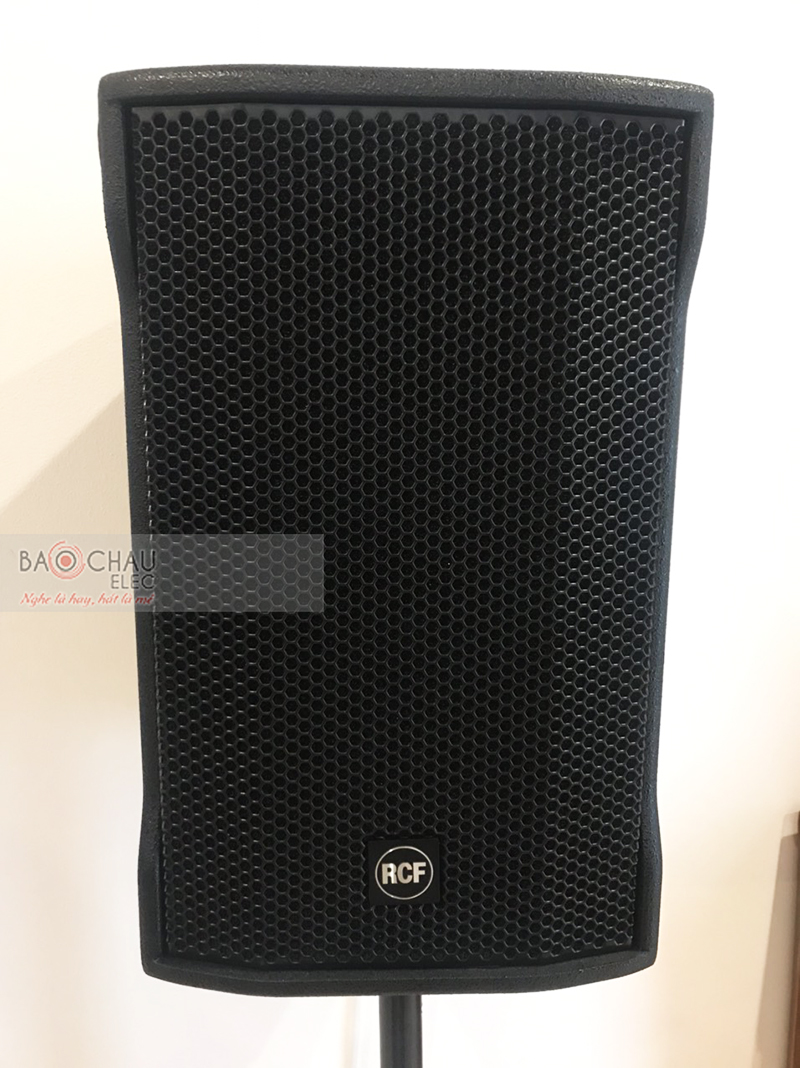 Dàn karaoke gia đình anh Thắng 