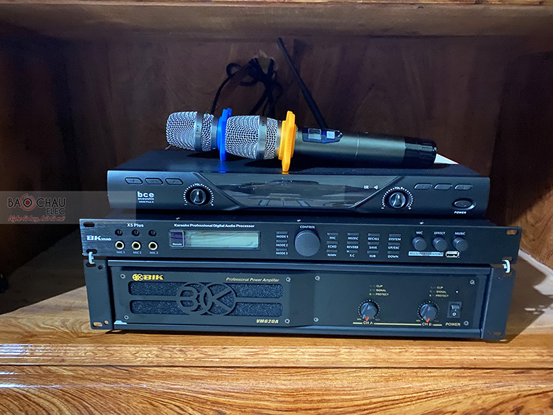D&agrave;n karaoke gia đ&igrave;nh ch&uacute; T&agrave;i h3