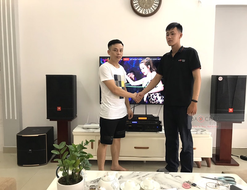 D&agrave;n karaoke gia đ&igrave;nh anh Hiệp ở Ng&ocirc; Quyền h6
