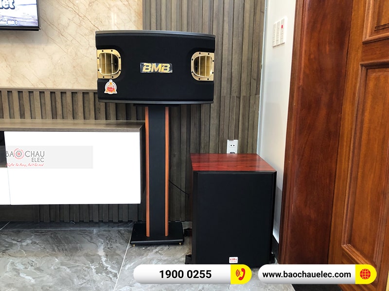 Dàn karaoke gia đình anh Hồ