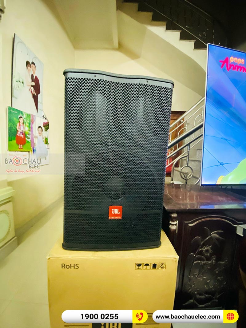 Dàn karaoke gia đình anh Hòa