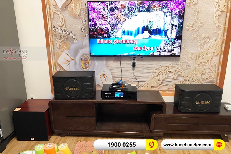 Dàn karaoke gia đình anh Hồng