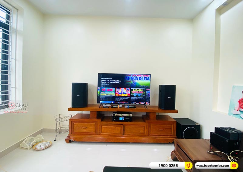 Dàn karaoke gia đình anh Hùng