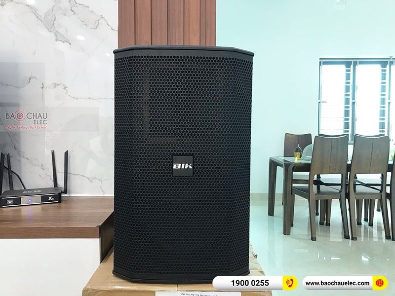 Dàn karaoke gia đình anh Quân