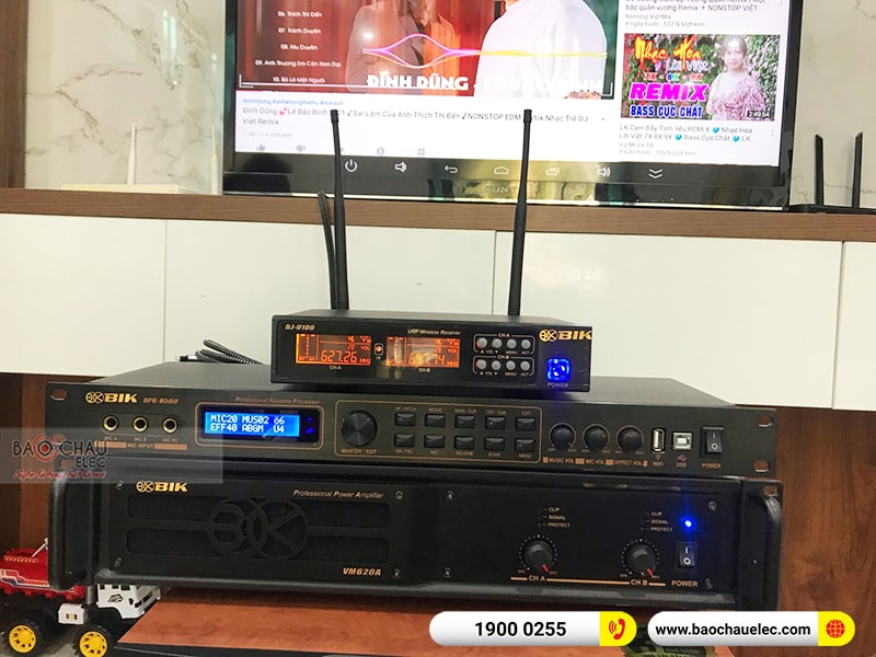 Dàn karaoke gia đình anh Quân