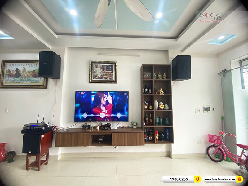 Dàn karaoke gia đình anh Quang