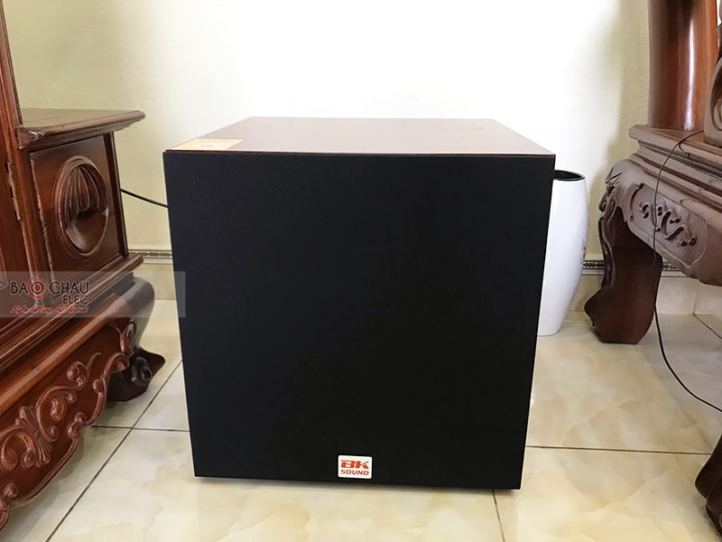 Dàn karaoke gia đình anh Sơn