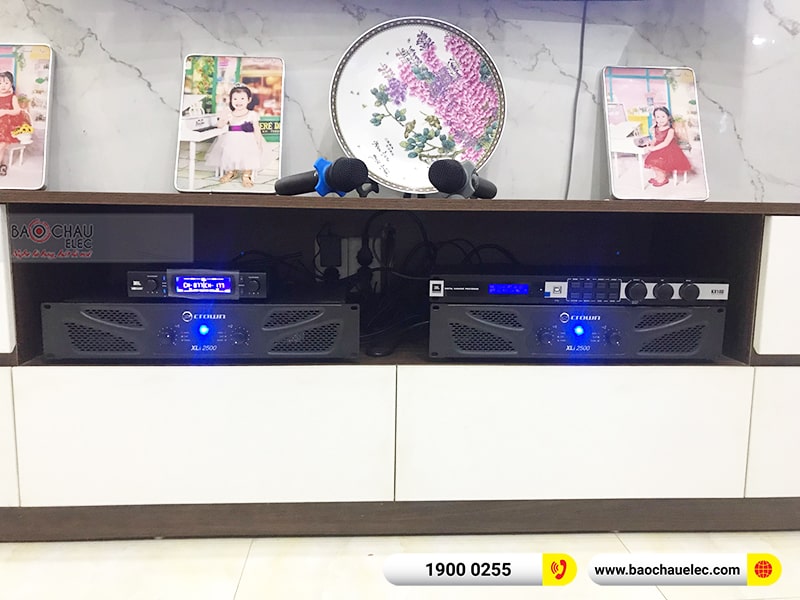 Dàn karaoke gia đình anh Toàn