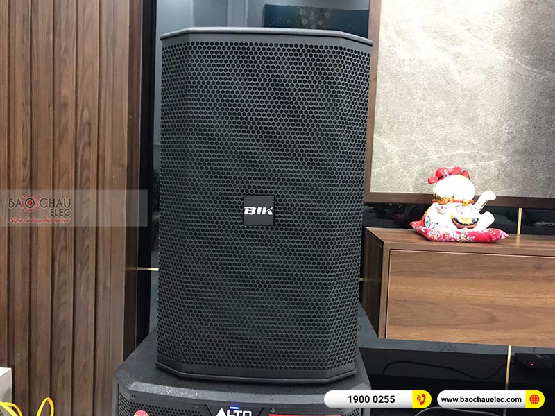 Dàn karaoke gia đình chị Hà