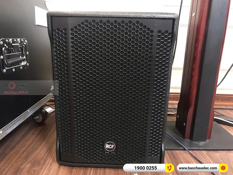 Dàn karaoke gia đình chị Nguyệt