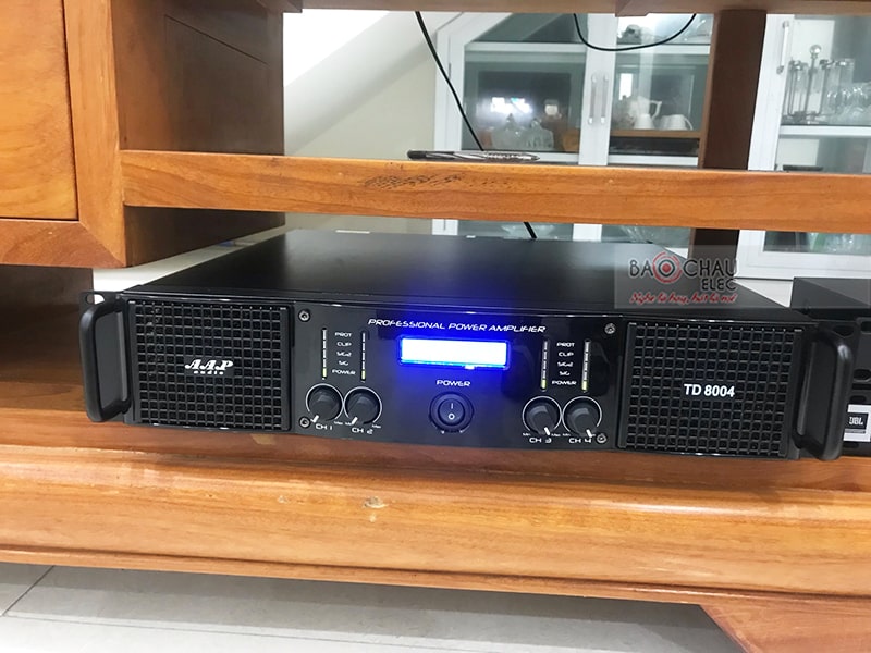 Dàn karaoke gia đình chú Thụ