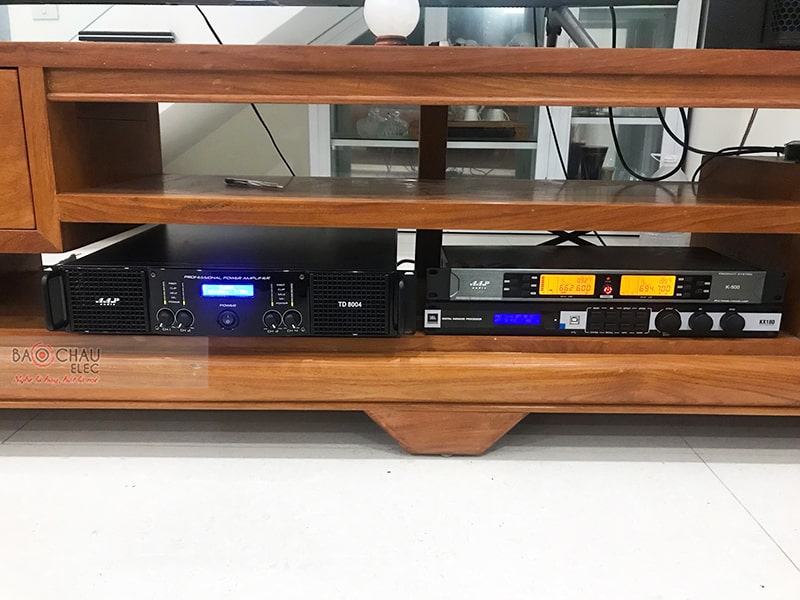 Dàn karaoke gia đình chú Thụ