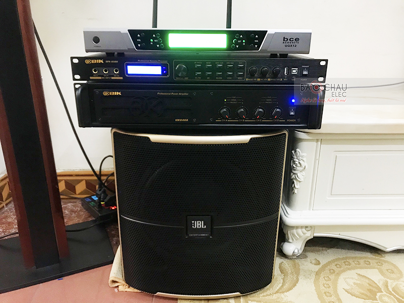 Dàn karaoke gia đình anh Bảo h3