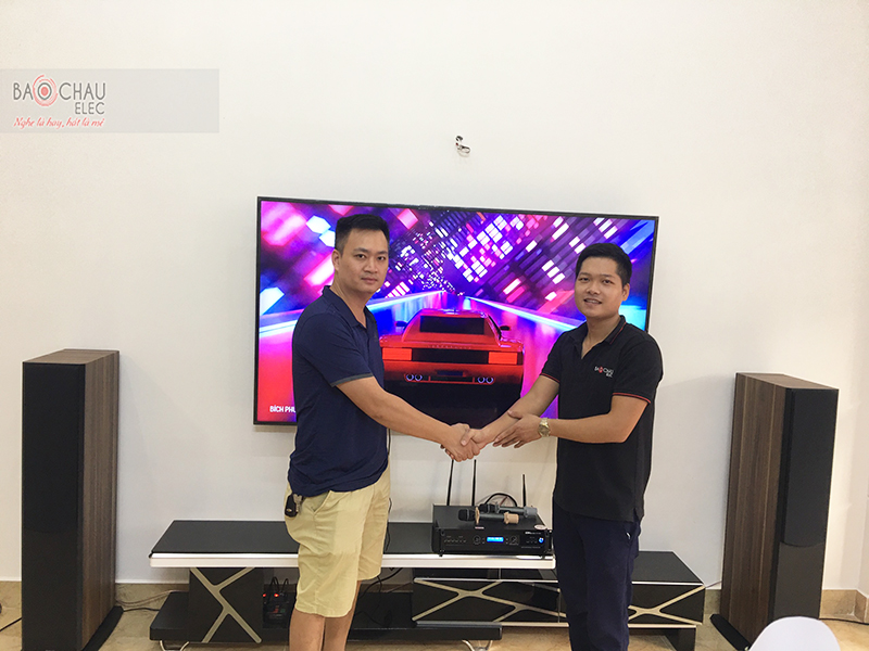 Dàn karaoke gia đình anh Chiến tại Hải Phòng