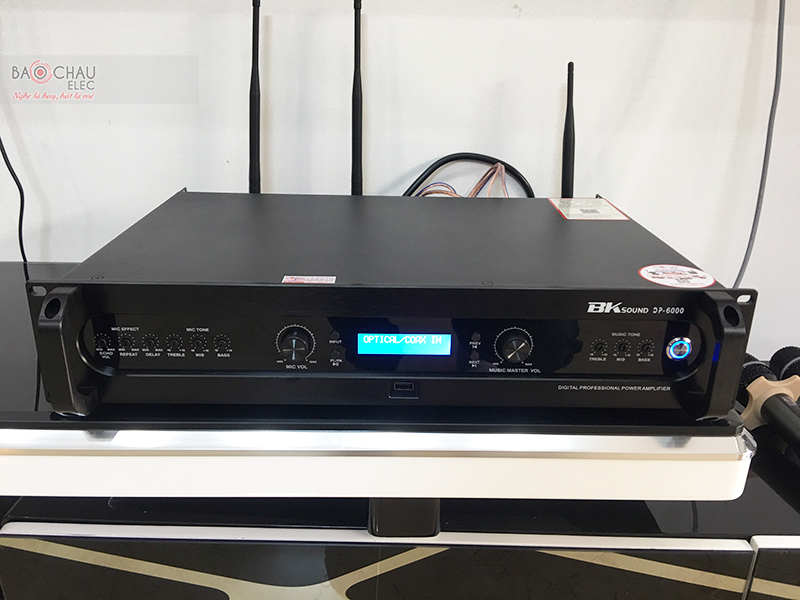 Dàn karaoke gia đình anh Chiến h3