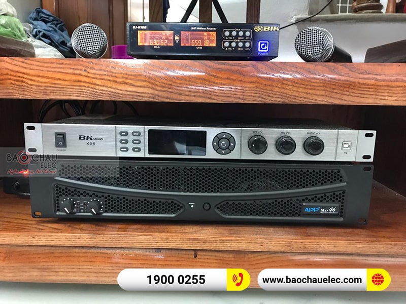 Dàn karaoke gia đình anh Nguyên