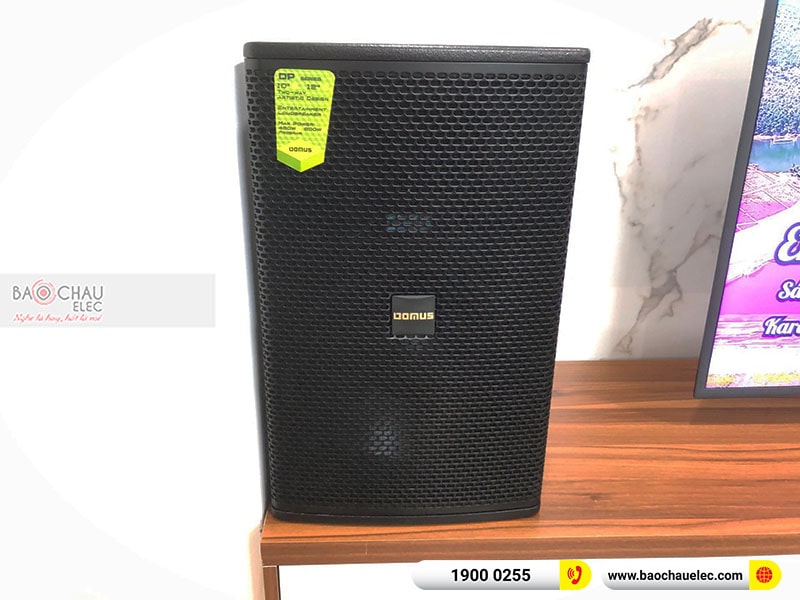Dàn karaoke gia đình chị Cúc